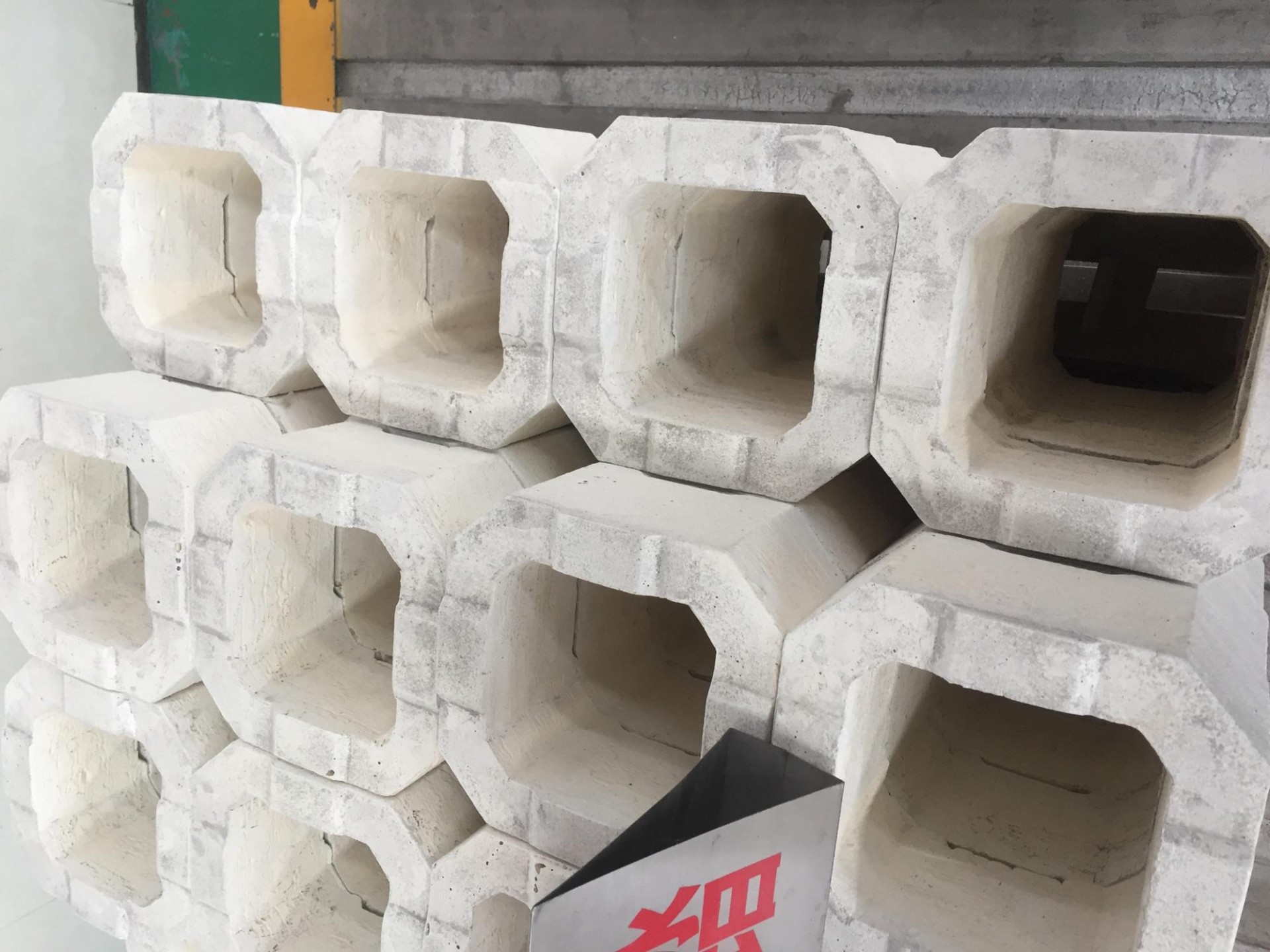 Refractory brick AZS in refractory