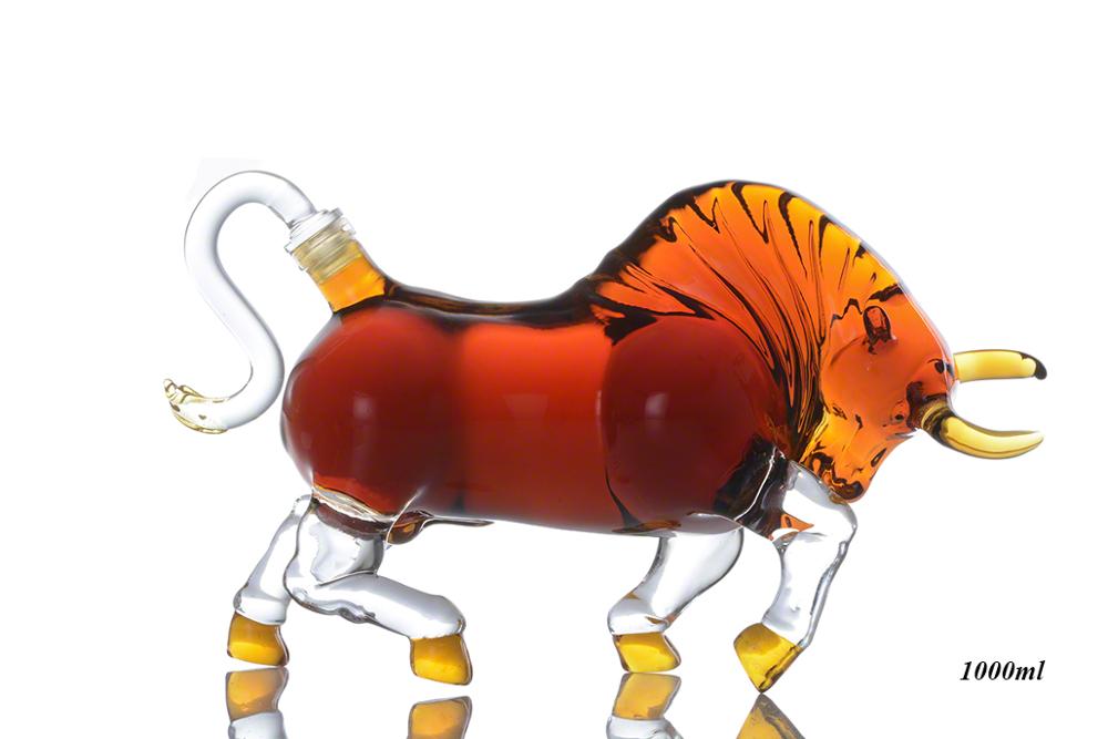 Animal Shaped Glass Bottle Bull Shaped Glass Decanter For Alcohol 1500ml