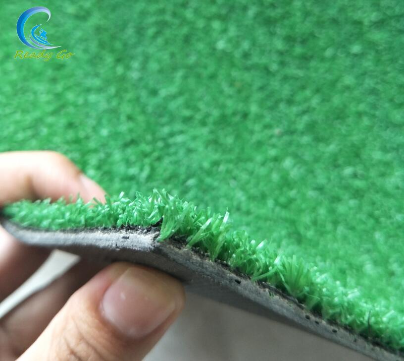 green plastic carpet lawn antislip , flooring plastic mat