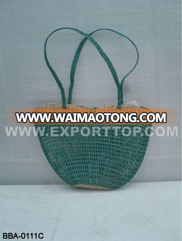 Unique supplier of colorful sea grass bags (july@etopvietnam.com)