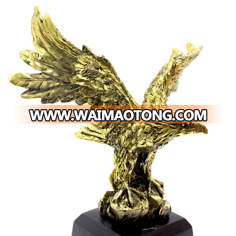 Customized Tall Perched Bald Eagle Decorative Gold Patina Resin Figurine Bird Sky