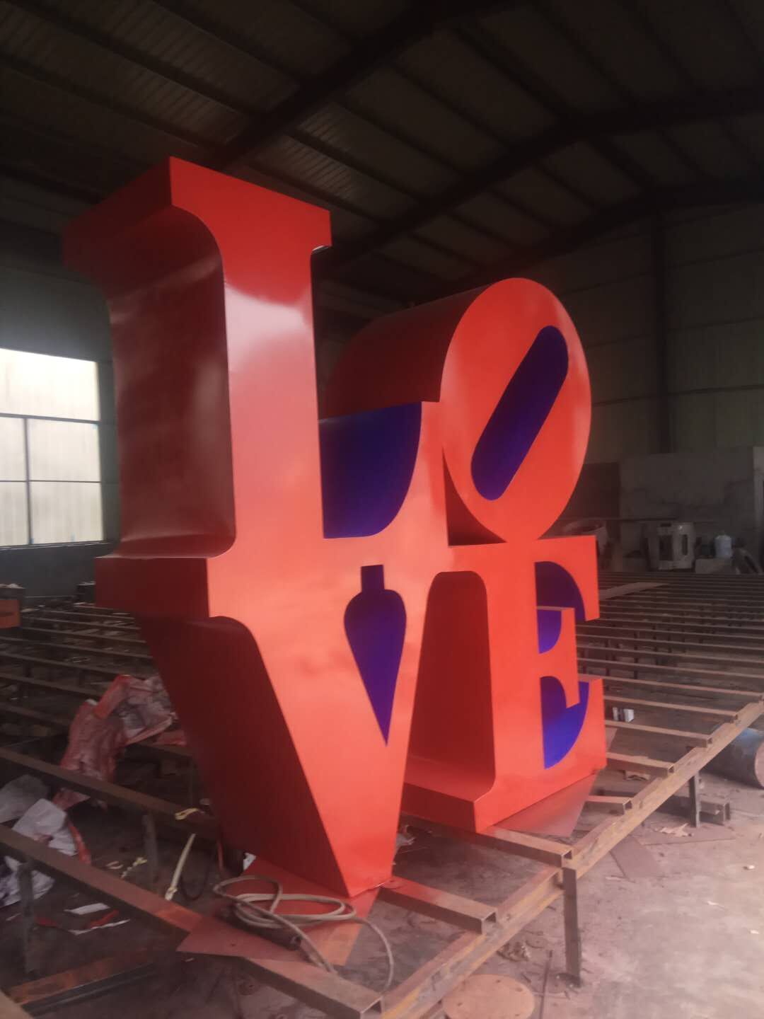 Hot sale art Outdoor Garden decoration stainless steel LOVE letter sculpture for sale NTST-618Y