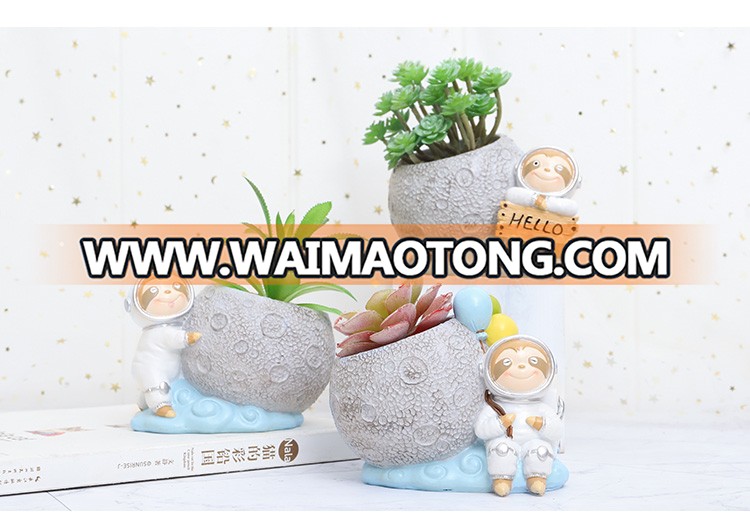 Roogo animal shape flower pot polyresin garden animal