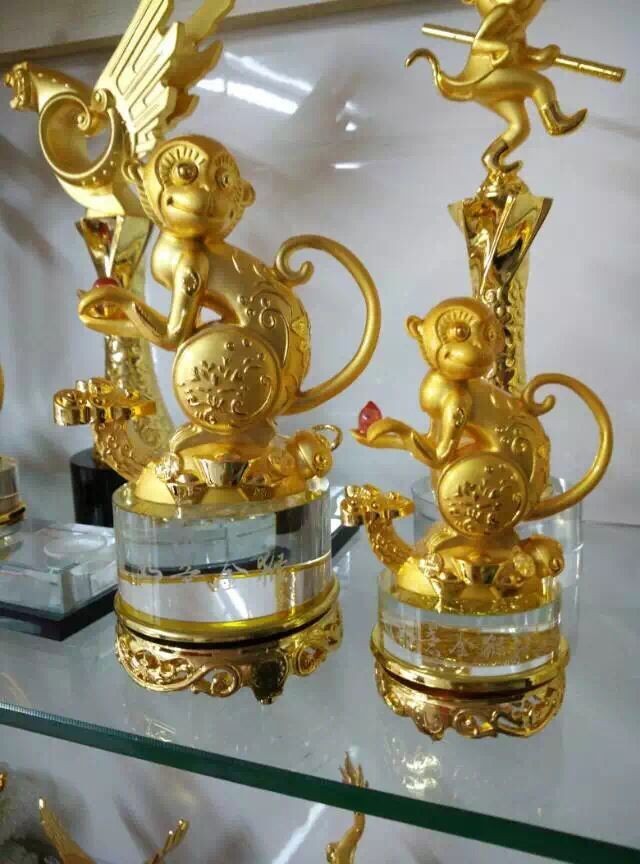 High Quality Beautiful Gold plated MONKEY TROPHY FOR BUSINESS GIFT