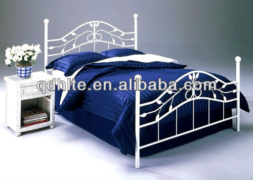 2013 fashionable wrought iron bed chair manufacturer