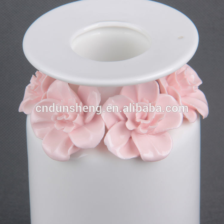 Wholesale rustic design white ceramic hotel bottle vase with pink flower,set of 3