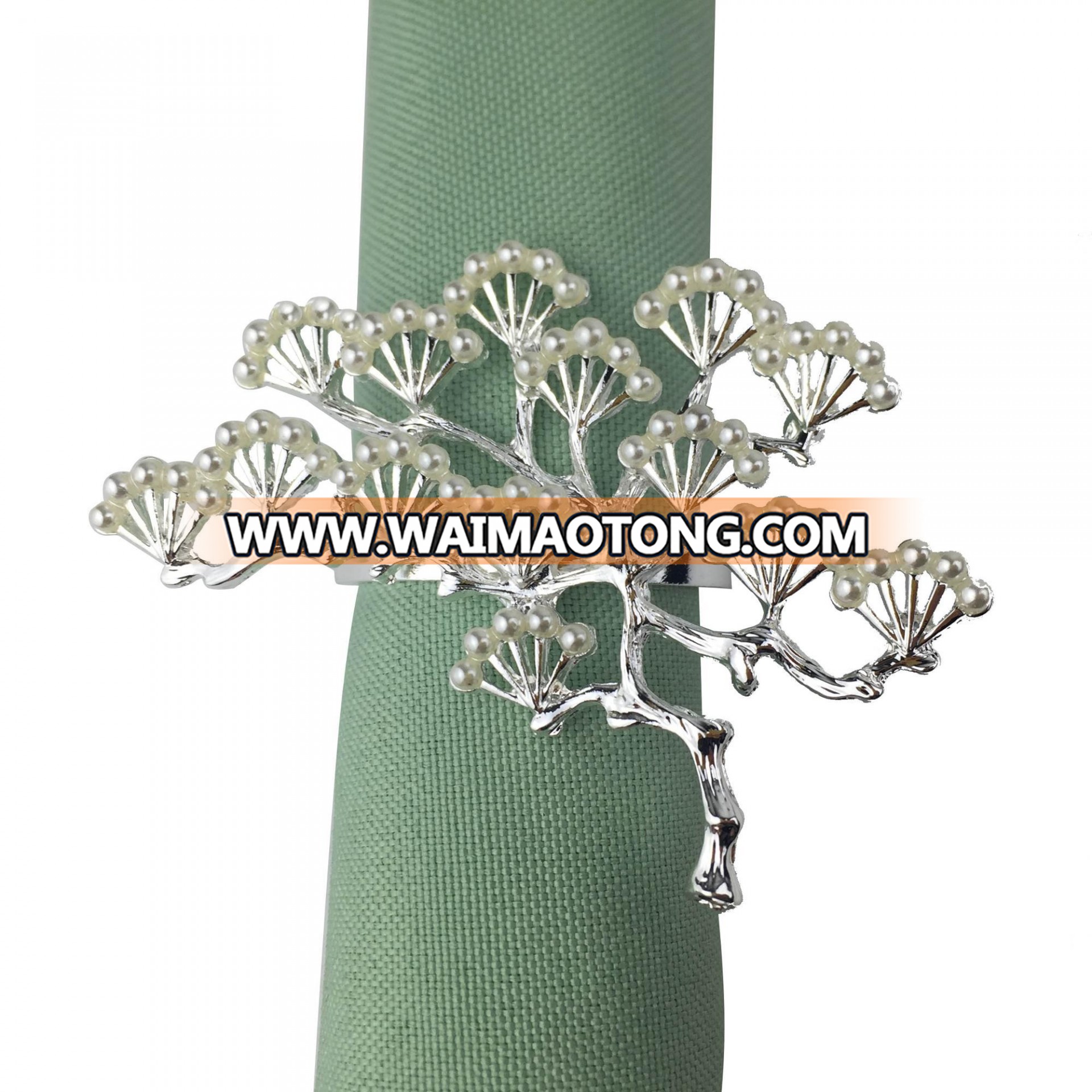 pearl beaded beautiful pine tree napkin ring