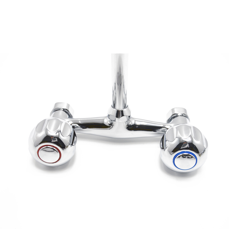 Double handle kitchen sink faucet made in china