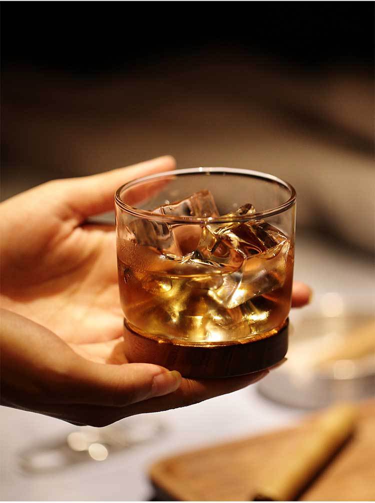 New Arrival 120ml Handmade Borosilicate Glass Drinking Cup With Wooden Tray For Tea or Whisky