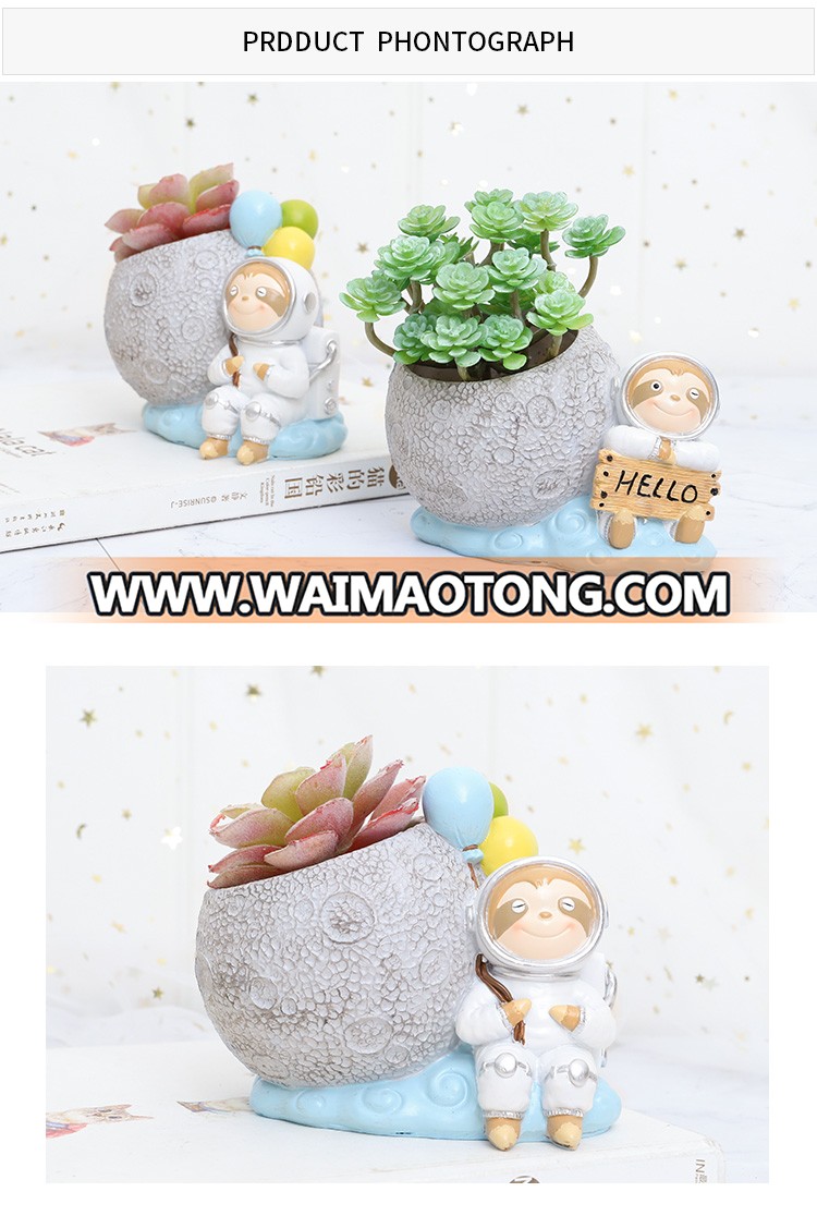 Roogo animal shape flower pot polyresin garden animal