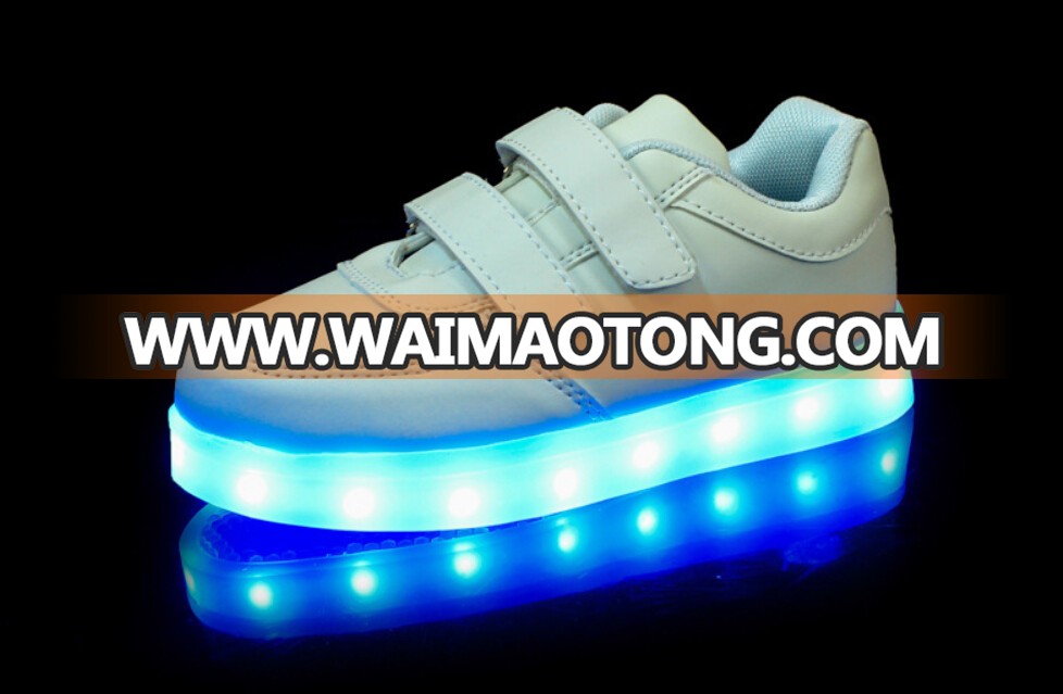 Factory selling Men/Women LED shoes,rechargeable led classic shoes with 7 color light changing