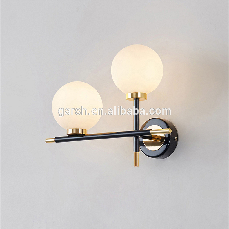 Decorative 2 Heads Metal Wall Lamp Indoor Modern Glass LED Wall Sconce