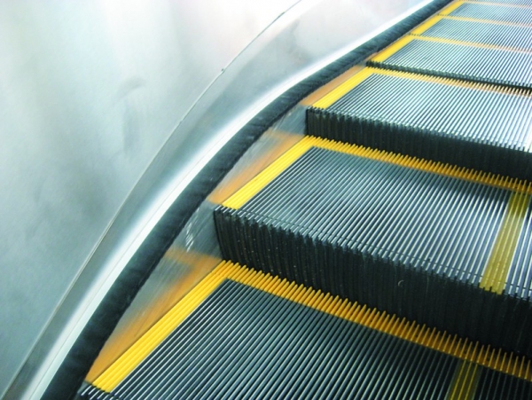 JFUJI VVVF Good quality 800mm step width Low price and high quality escalator / escalator part