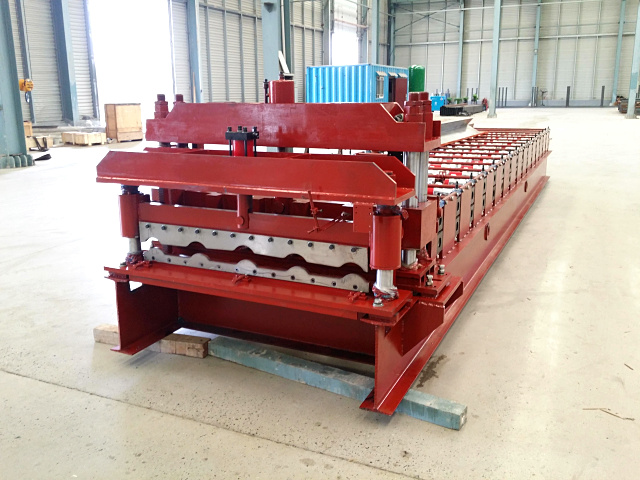 Hot Sale Corrugated Roofing Panel Cold Roll Forming Machine From Good China Manufacturer