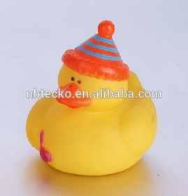 Mini PVC bath duck with hat logo printed tub floating duck for kids