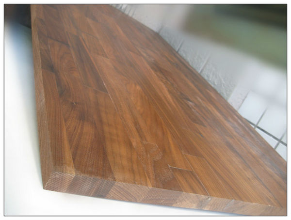 fj AM.walnut kitchen worktop