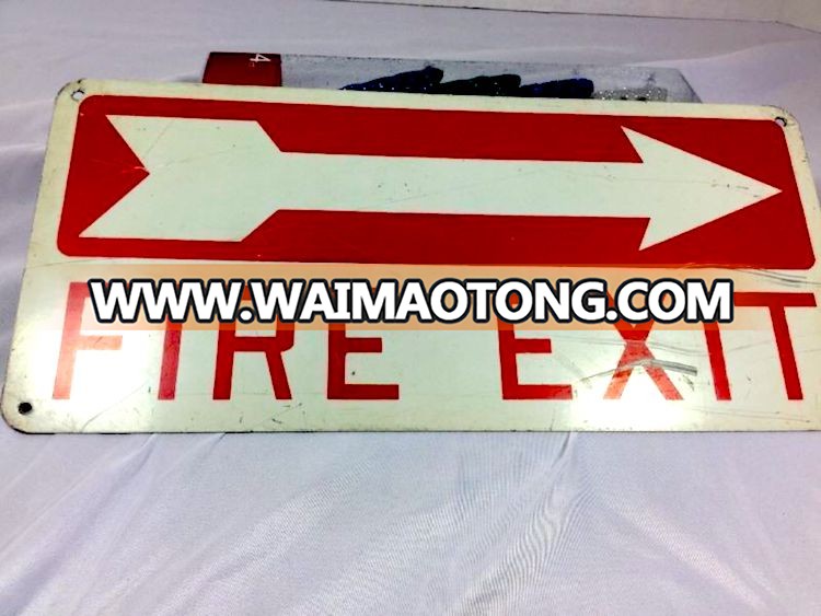 China Factory Printing Warning Fire Exit Sign Plate Custom Design