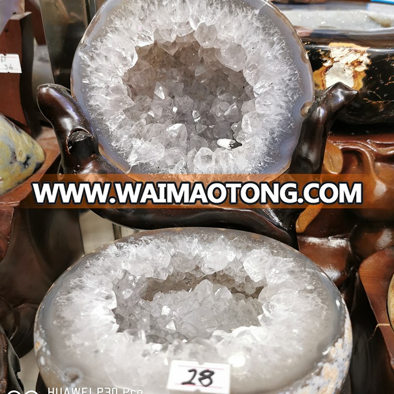 Sale Sop Quality Natrual clear crystal geode, crystal cornucopia for decoration