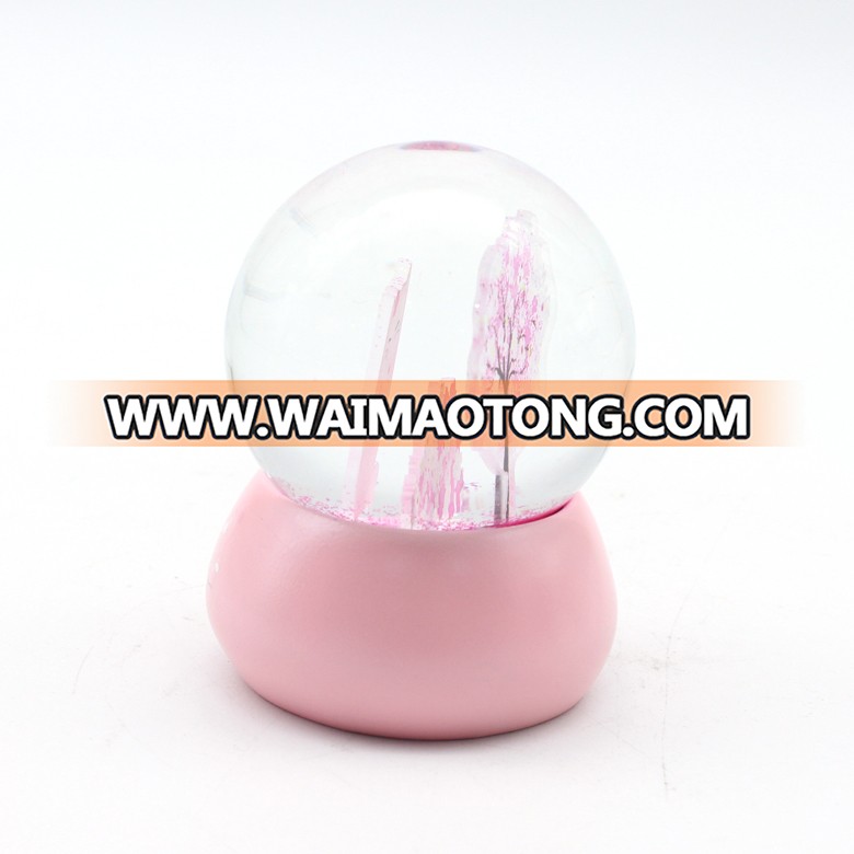 OEM Personalized Handmade Resin Water Globe Custom Plastic Interior  Glass Snow Globe