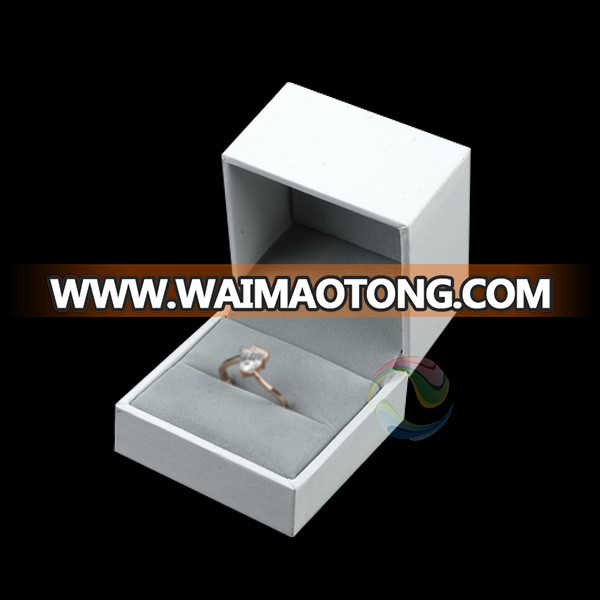 Wholesale White Luxury Custom Logo Cardboard Small Jewellery Engagement Wedding Ring Box