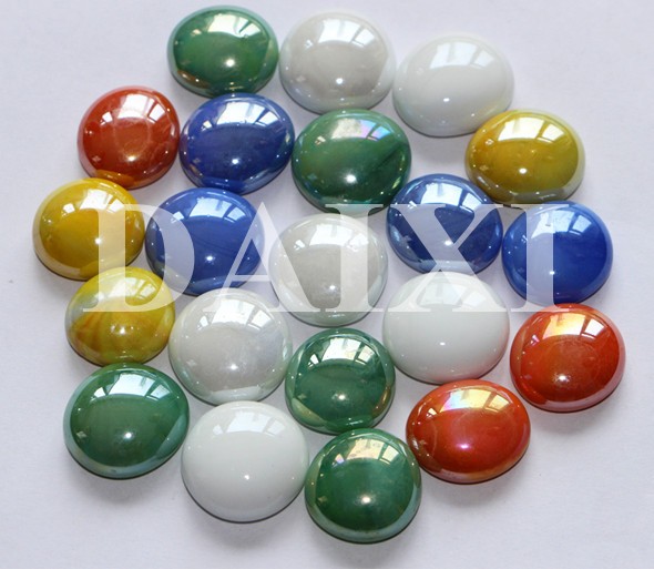 World best selling colored/transparent cashew pebbles flat back glass gems for garden fire pit