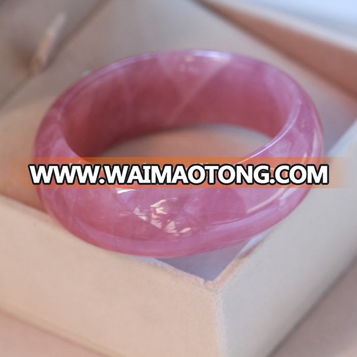 beautiful high quality rose quartz crystal bangles with promotional prices