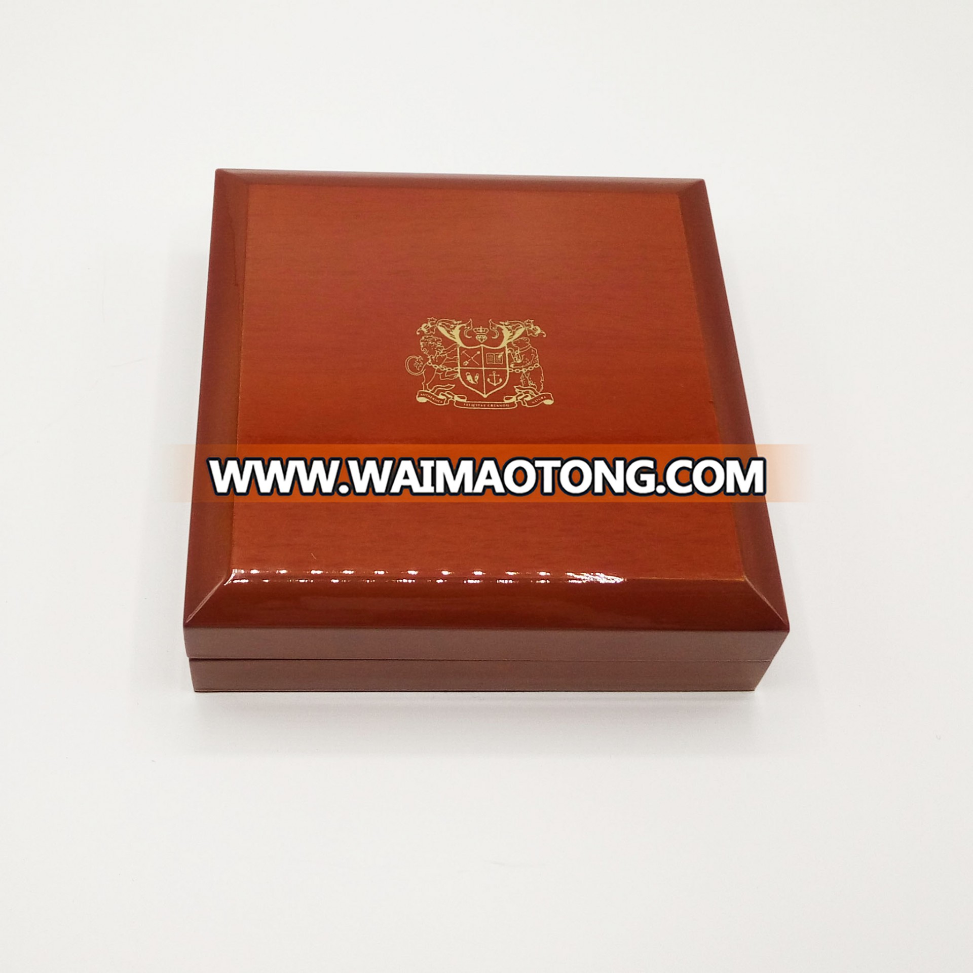 Factory direct hot exquisite elegant  wooden brown jewelry ring box