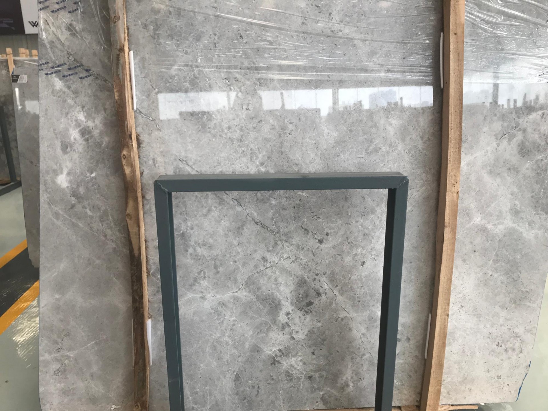 Tundla grey marble slabs and tiles