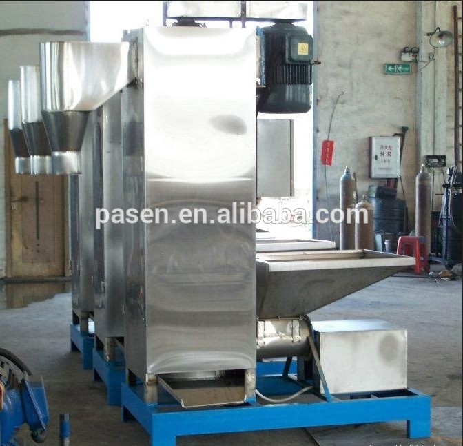 Large capacity Plastic Flakes Centrifugal Dewatering Machine / plastic pellet dewatering machine