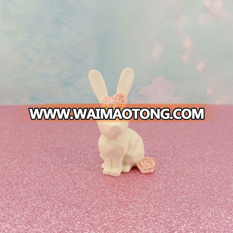 Cute geometric polyresin sculpture home decoration small animal statues resin rabbit