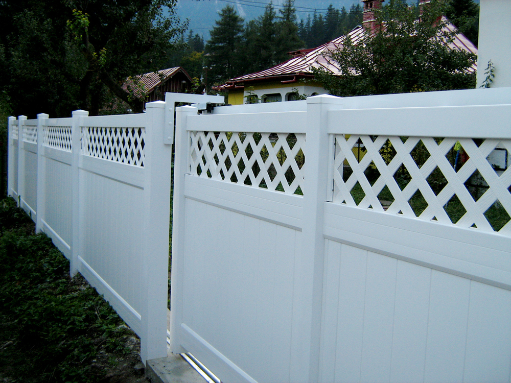 PVC privacy fencing plastic fences with top picket