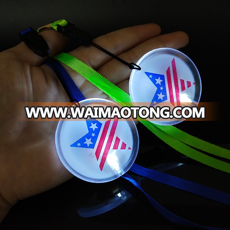 Customized logo plastic led pin badge with lanyard