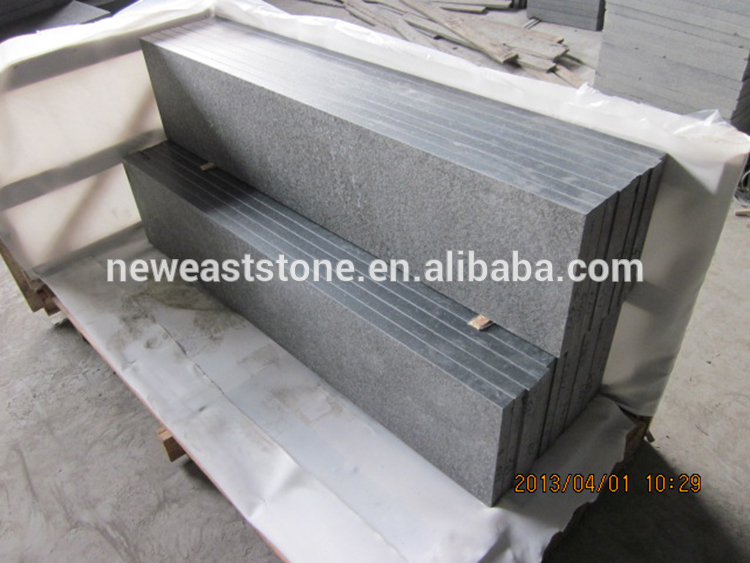 Chinese suppliers stepping stone marble and granite Black old granite steps in factory