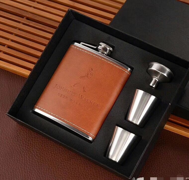 Marble Appearance Cortex Hip Flask Gift Set