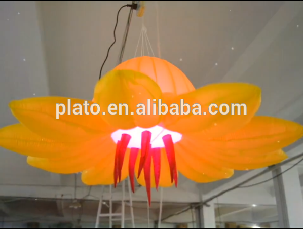 Colorful LED lighting inflatable flower chain for wedding decoration