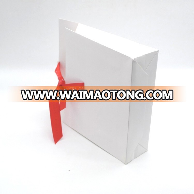 white paper gift packaging bag with silk ribbon wholesale