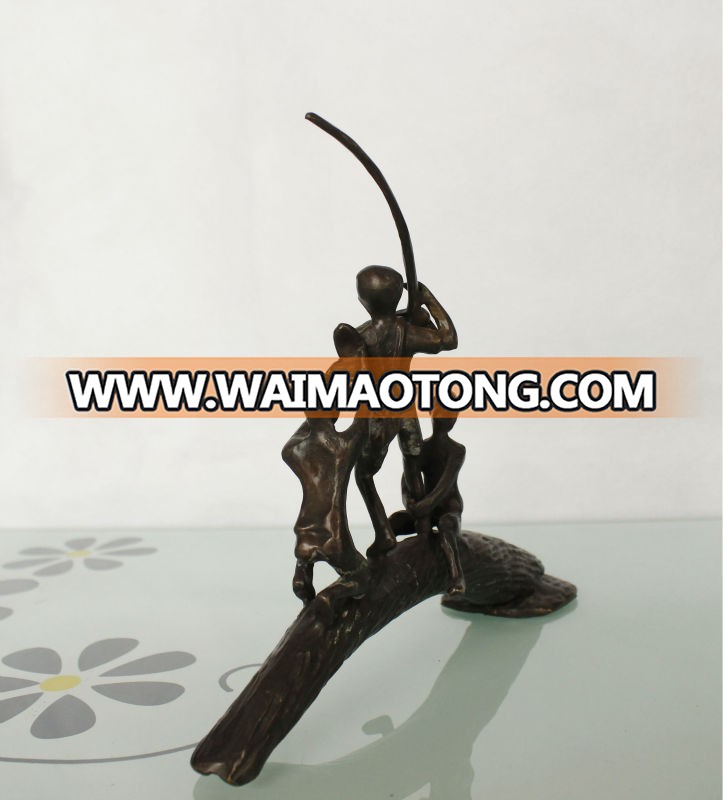 Children's fishing wrought iron ornaments cast iron bronze sculpture for home decoration