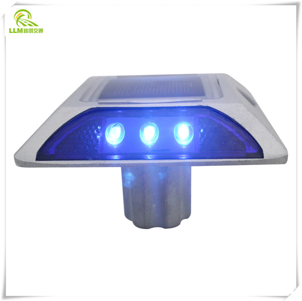 Made in China aluminum with bolt LED solar driveway markers light