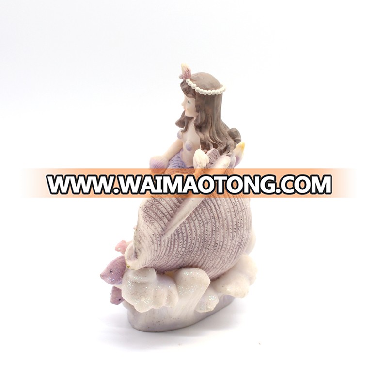 Decorative cheap miniature resin mermaid figurines sitting on shell