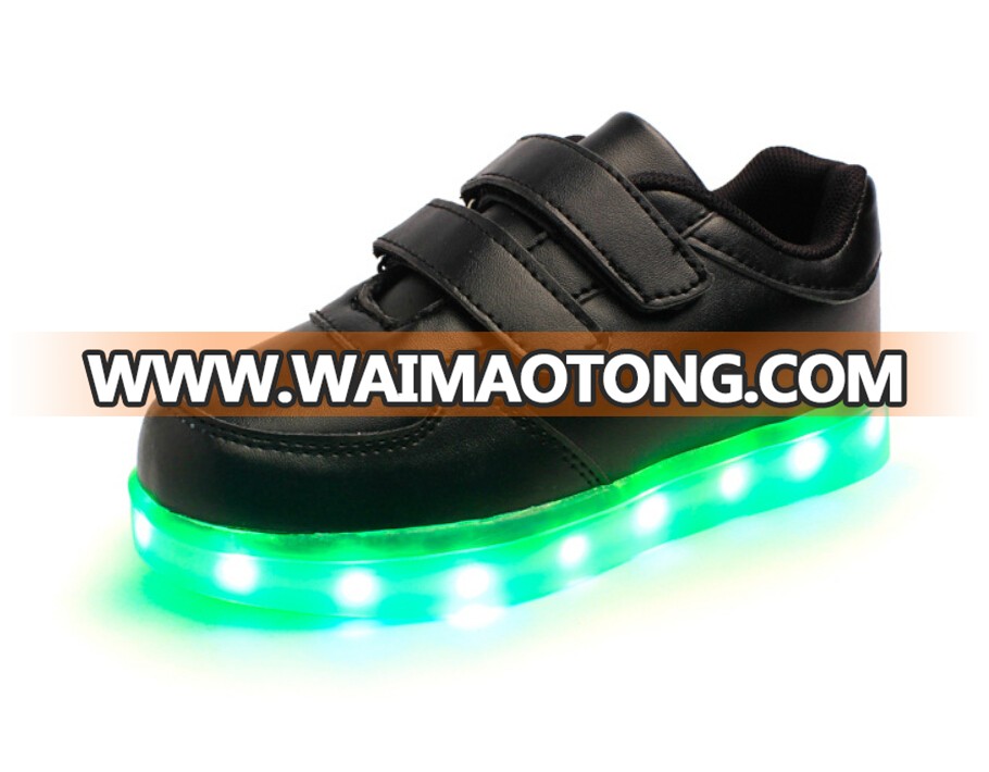 Factory selling Men/Women LED shoes,rechargeable led classic shoes with 7 color light changing