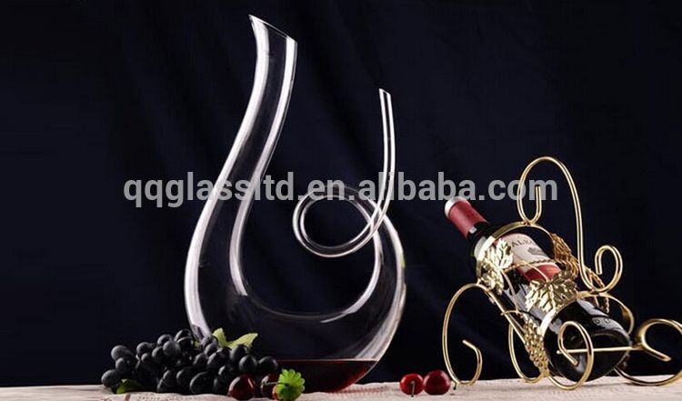 Desktop Decoration for Table Decoration hand crafted glass decanter