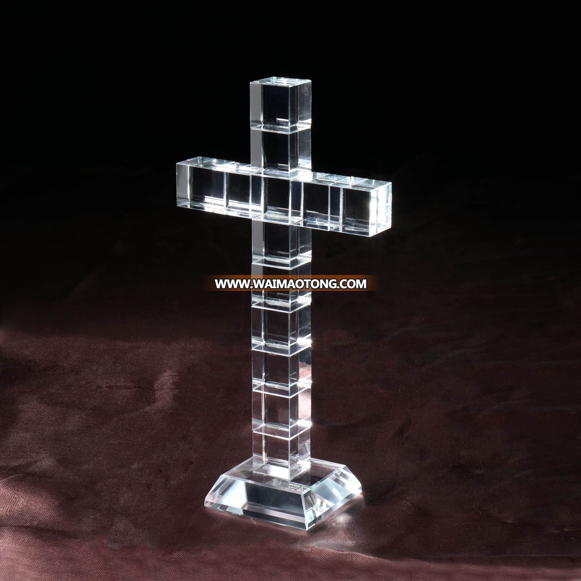 MH-JB0144 personalized engraving Crystal cross  with  base