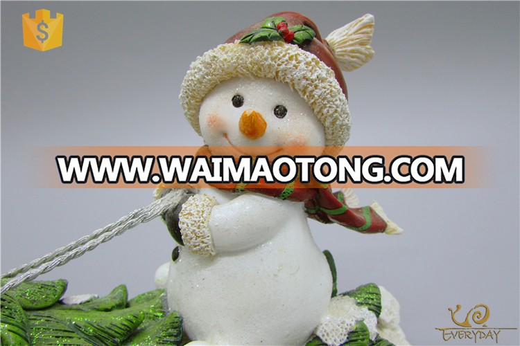 China Suppliers Holiday Custom Christmas Gift Decorative wholesale resin statues Product