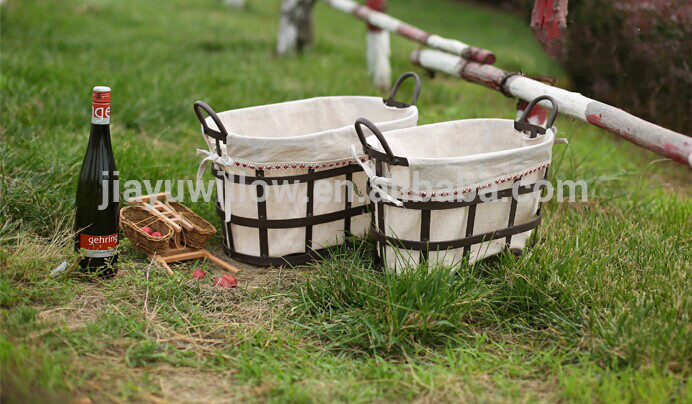 handmade rustic wire basket wire laundry basket wire easter basket with fabric liner wholesale