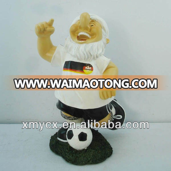 Handmade resin football gnome sports souvenir for sale