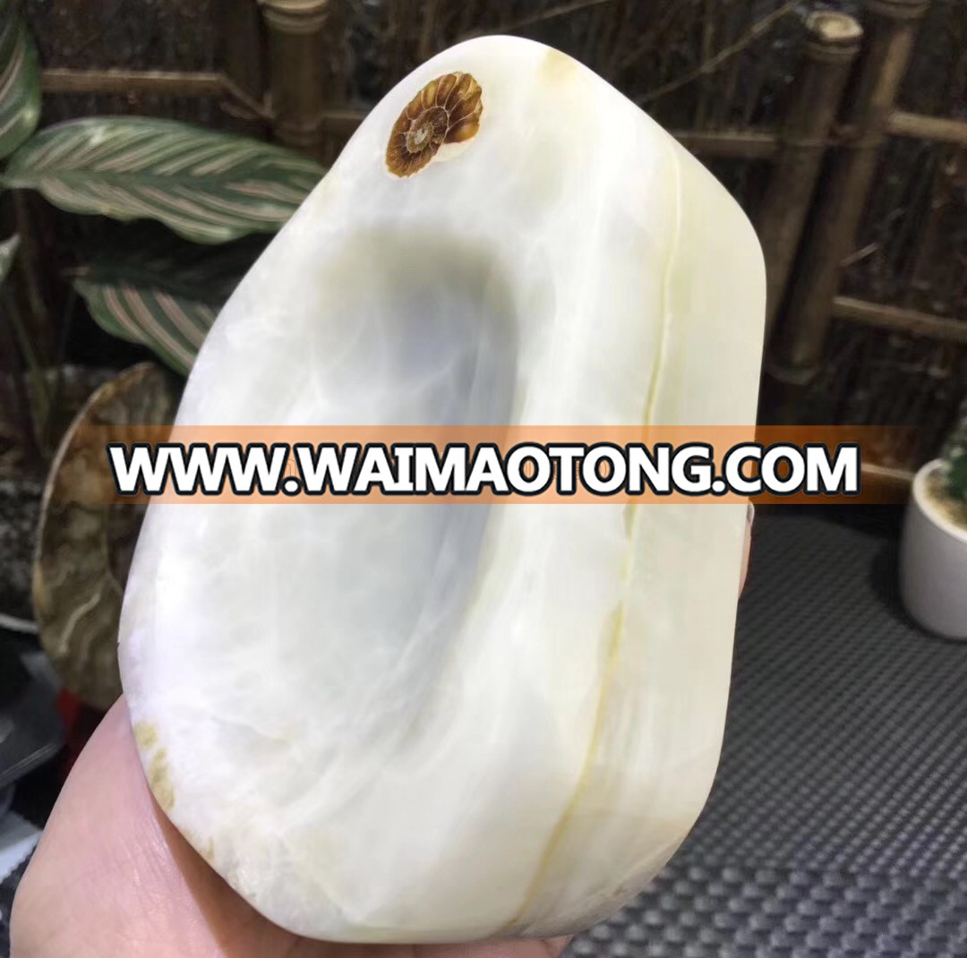 Wholesale Madagascar Natural white jade stone crystal ashtray for Home Ornament