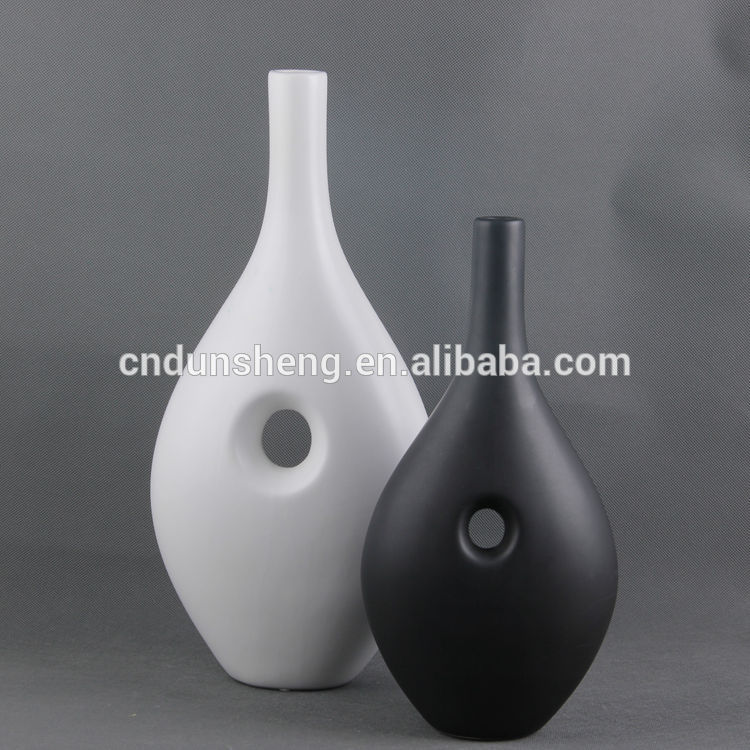 wholesale matte flat porcelain hole flower vase(set of 2) ,black/white