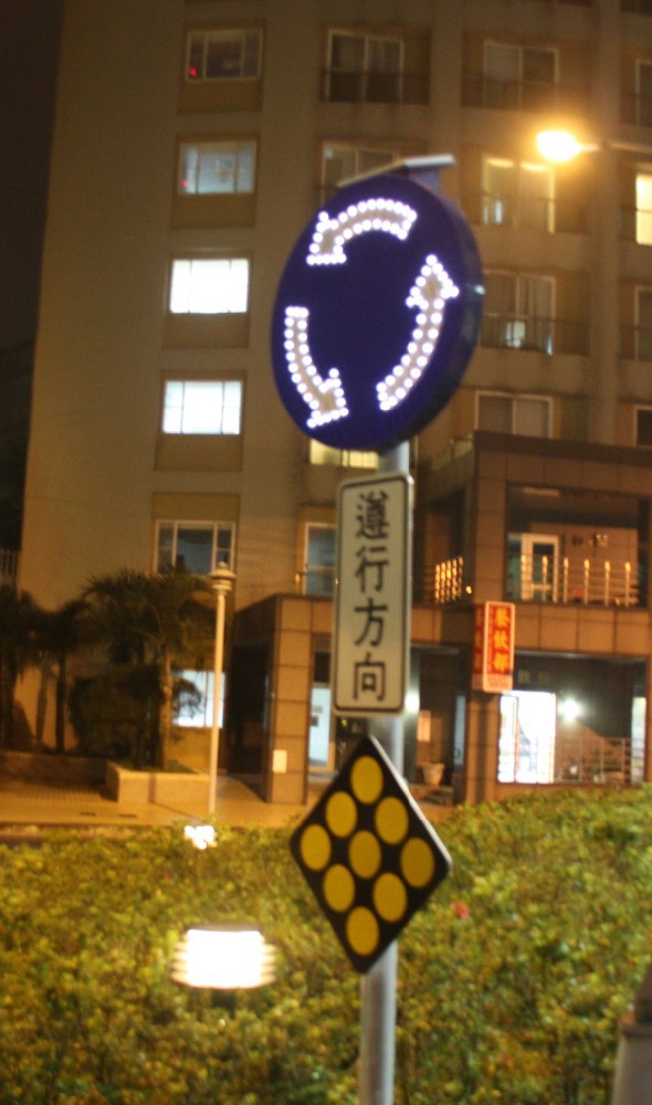 Led arrow board Led traffic arrow sign Blinking Road Signs