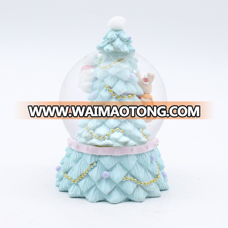 Resin Christmas Tree Design Souvenir Christmas Snow Globe