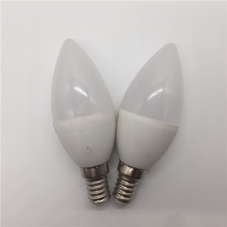 SMD 2835 LED Bulb C35 5W Plastic And Aluminum LED Candle Light 450LM